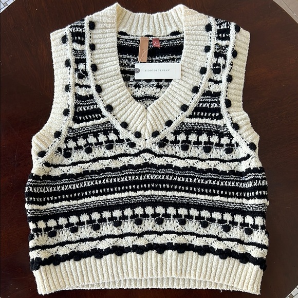 PILCRO ANTHROPOLGIE Black and Cream Knit Sweater Vest Size XS - Picture 8 of 15